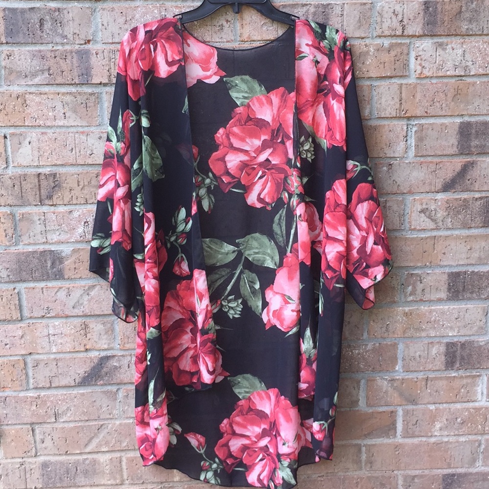 Flowy sheer duster